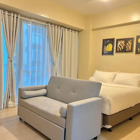 Condotel - Across Naia T3 Airport With Wifi